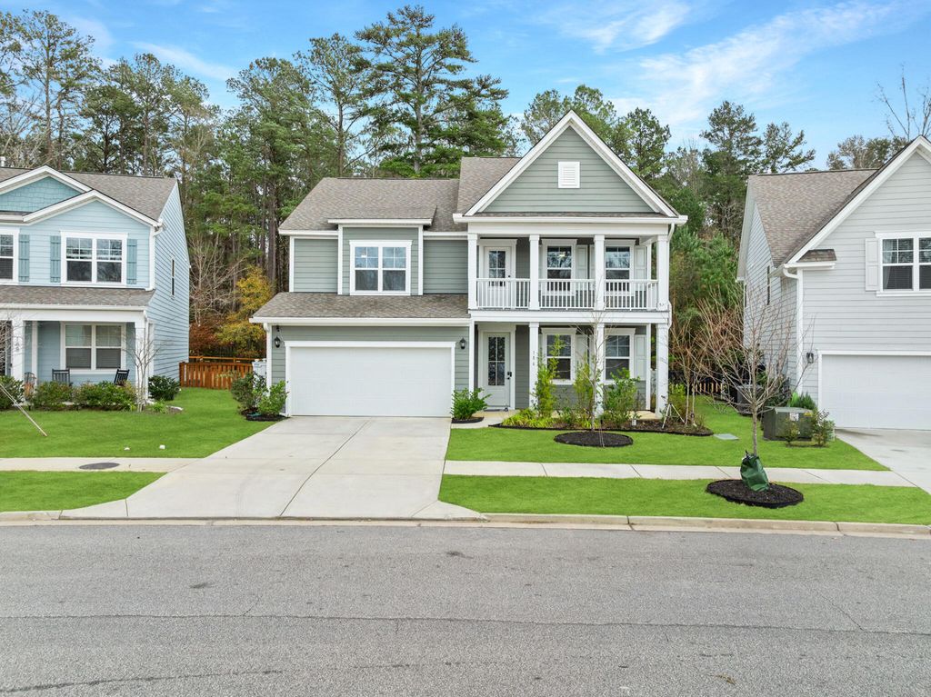 Photo of 186 Cherry Grove Drive, Summerville, SC 29483 (MLS # 26000605)