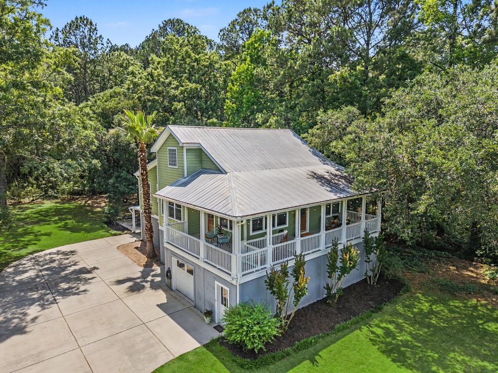 Photo of 417 Renau Boulevard, Summerville, SC 29483 (MLS # 26014372)
