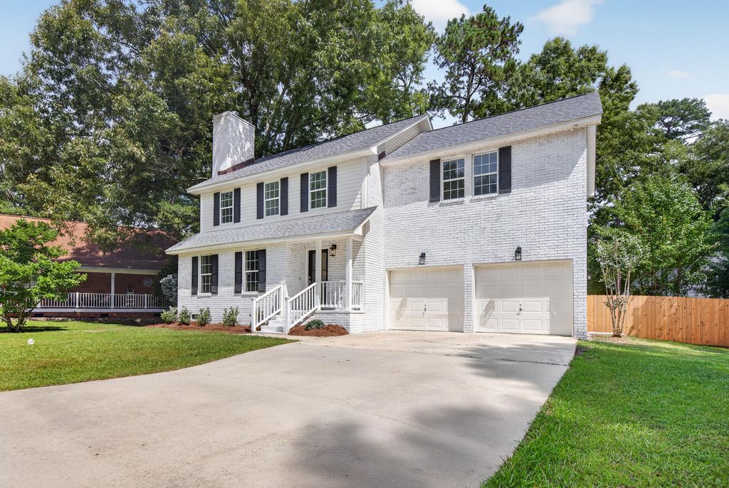 Photo of 1017 Crooked Stick Court, Summerville, SC 29483 (MLS # 26015647)