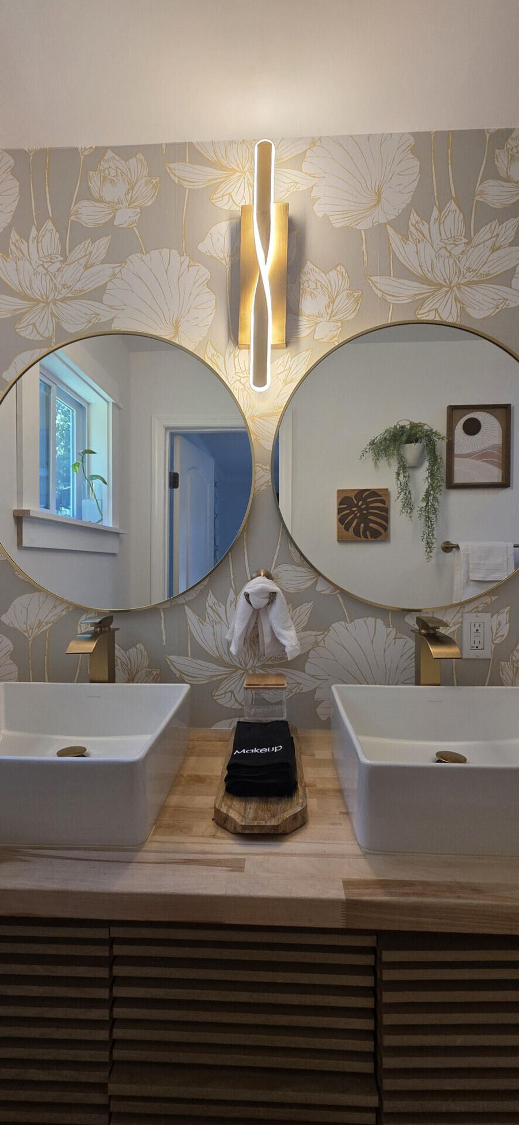 Photo of 1339 S Lakeland Drive, North Charleston, SC 29406 (MLS # 26006790)