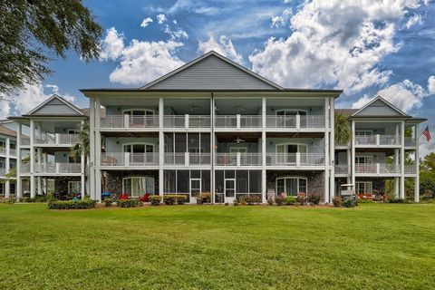 A home in Summerton