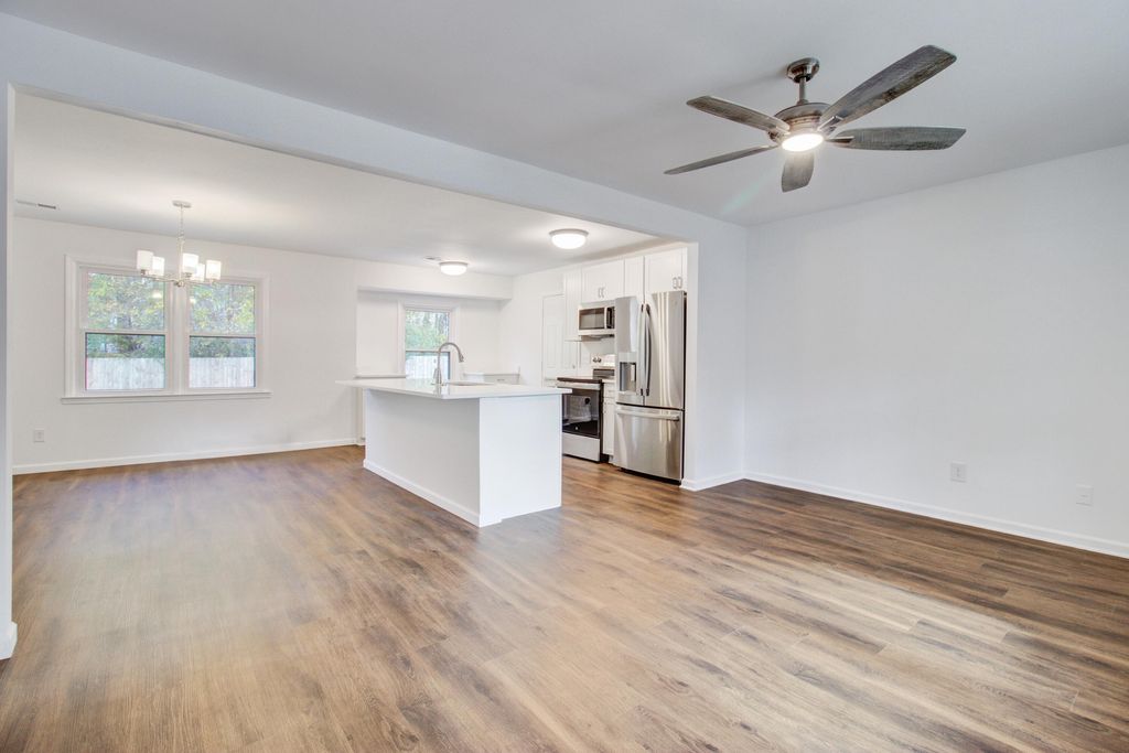 Photo of 201 Judith Drive, Summerville, SC 29485 (MLS # 25031803)