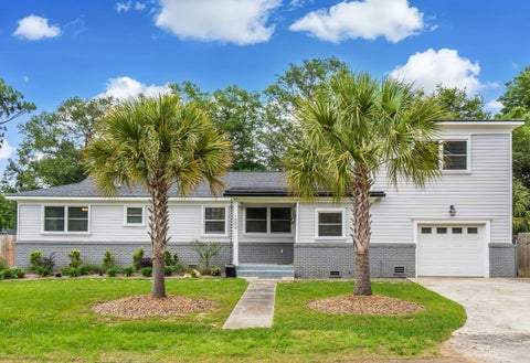 Photo of 1004 Point Of Light Lane, Charleston, SC 29412 (MLS # 26014041)