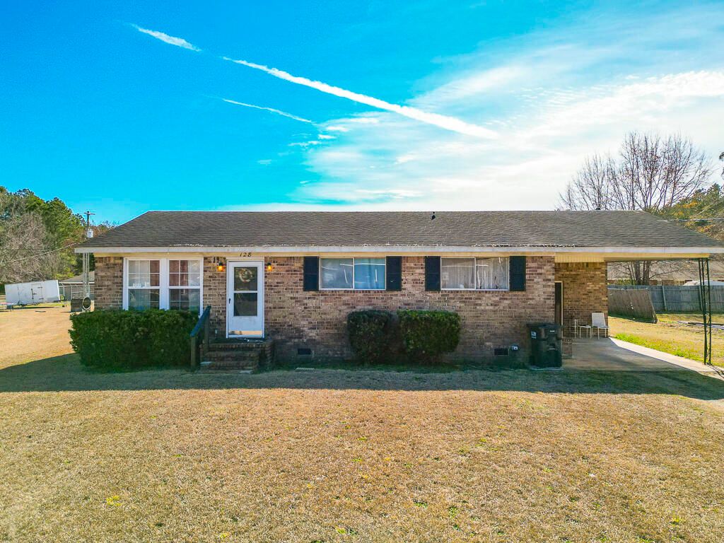 Photo of 128 Franklin Street, Orangeburg, SC 29115 (MLS # 26004526)