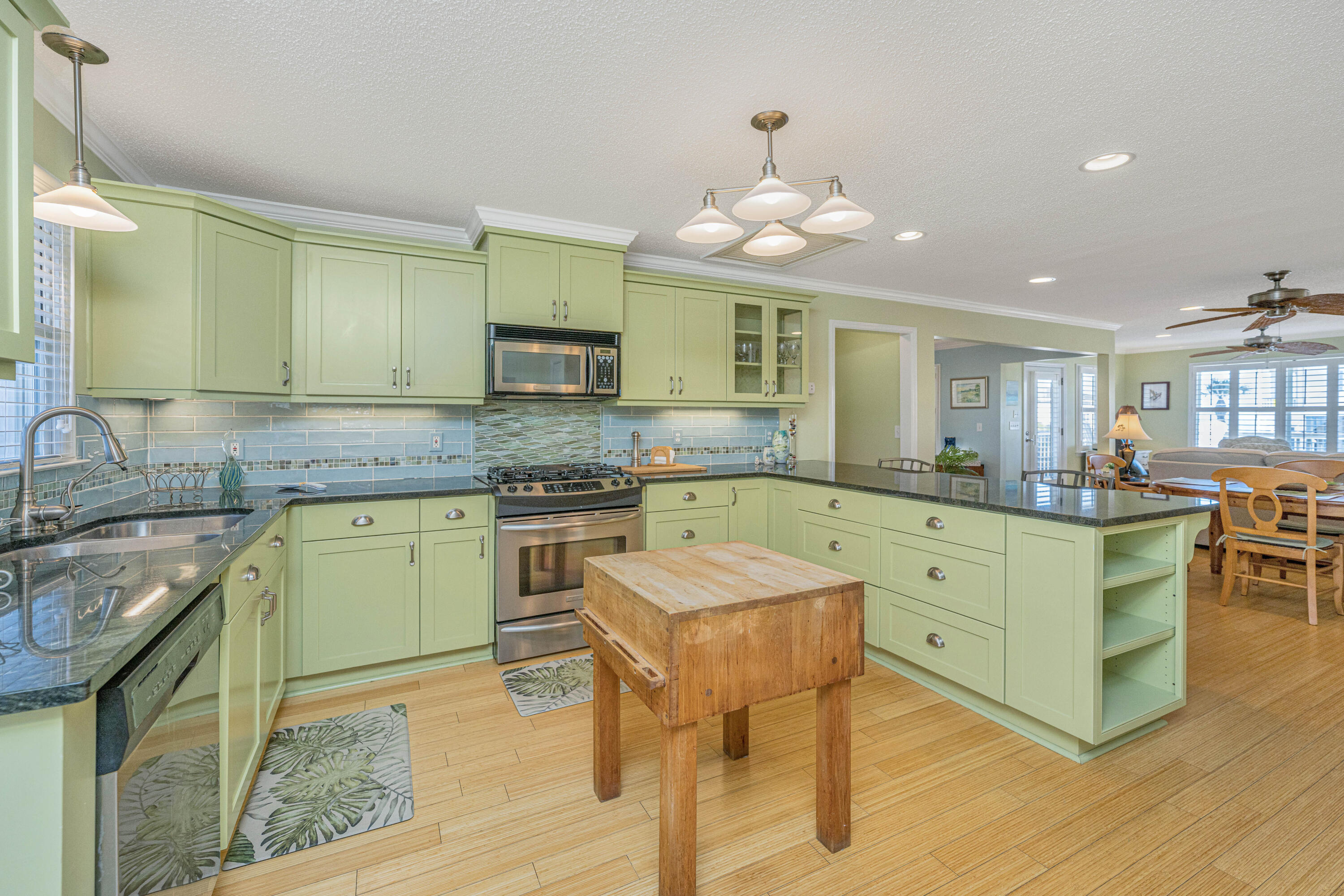 613 Palmetto Boulevard