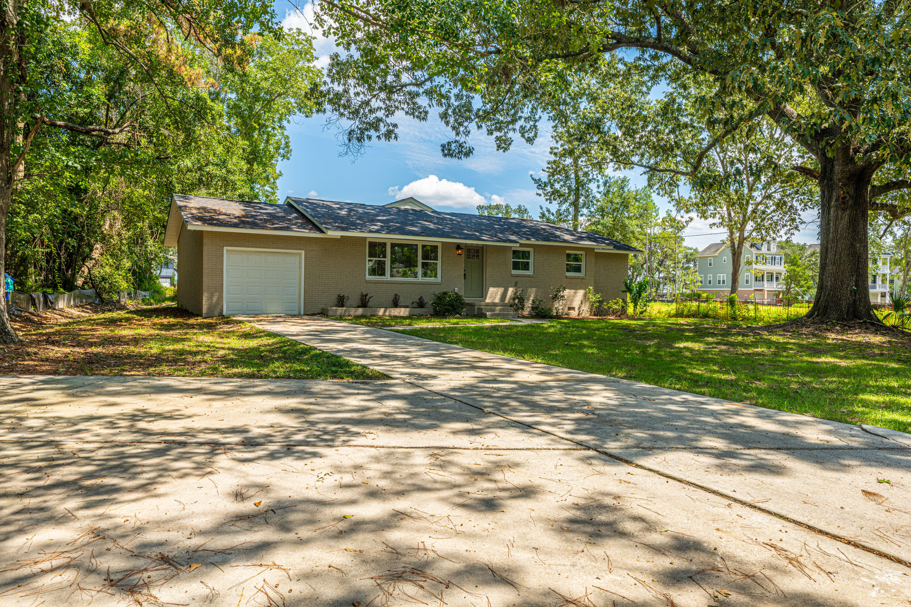 2150 Pierpont Avenue