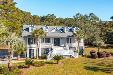 A home in Mount Pleasant