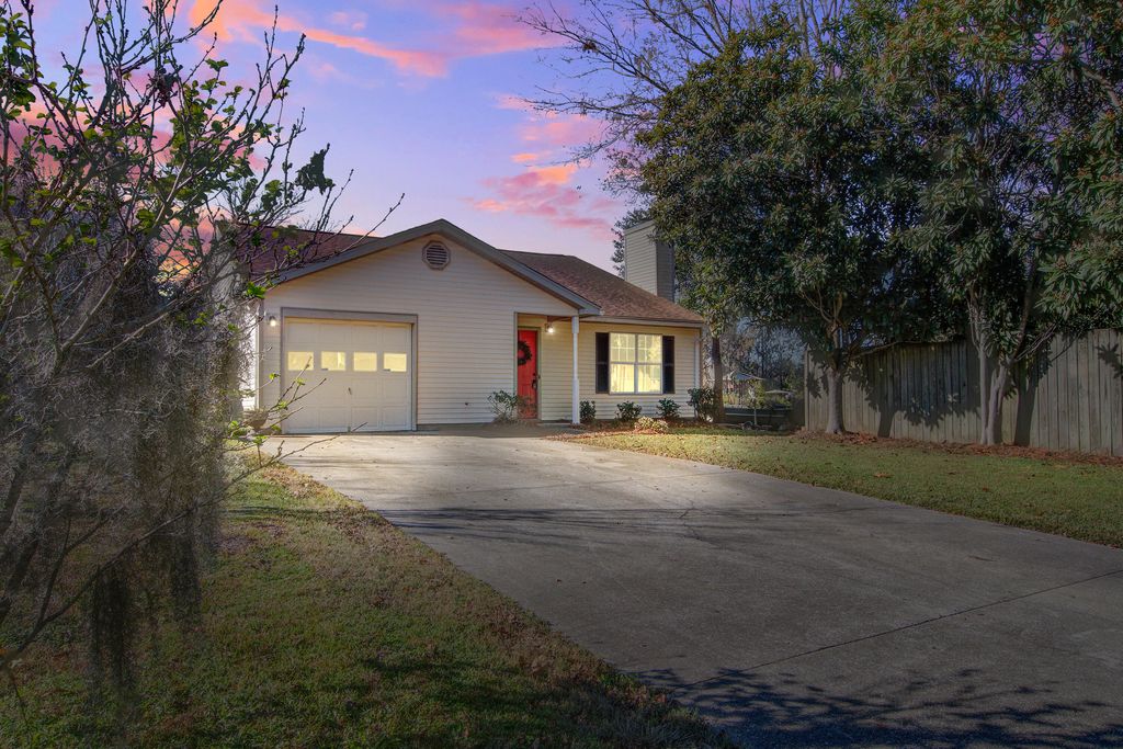 Photo of 11 Stutz Court, Charleston, SC 29414 (MLS # 25032293)