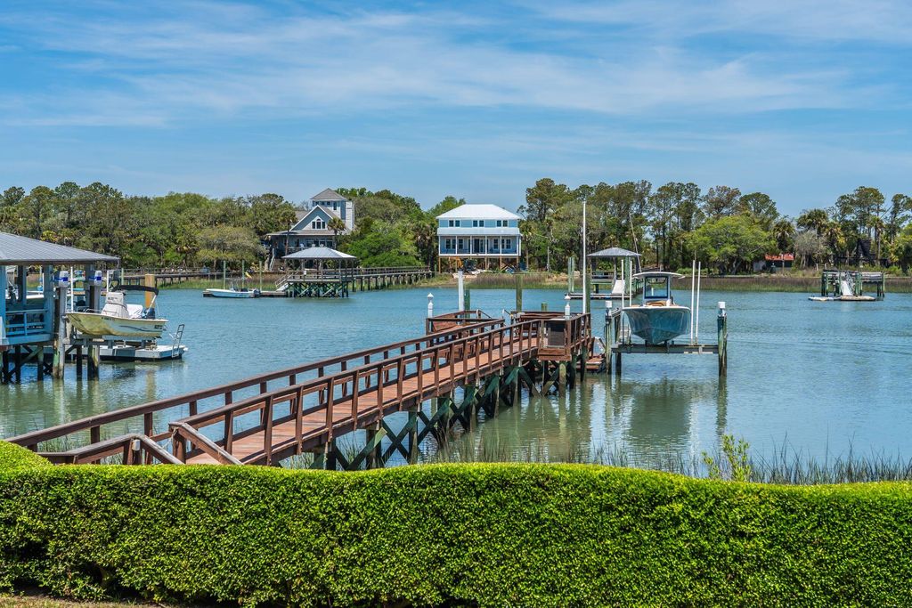 Photo of 16 Intracoastal Court, Isle of Palms, SC 29451 (MLS # 26013112)