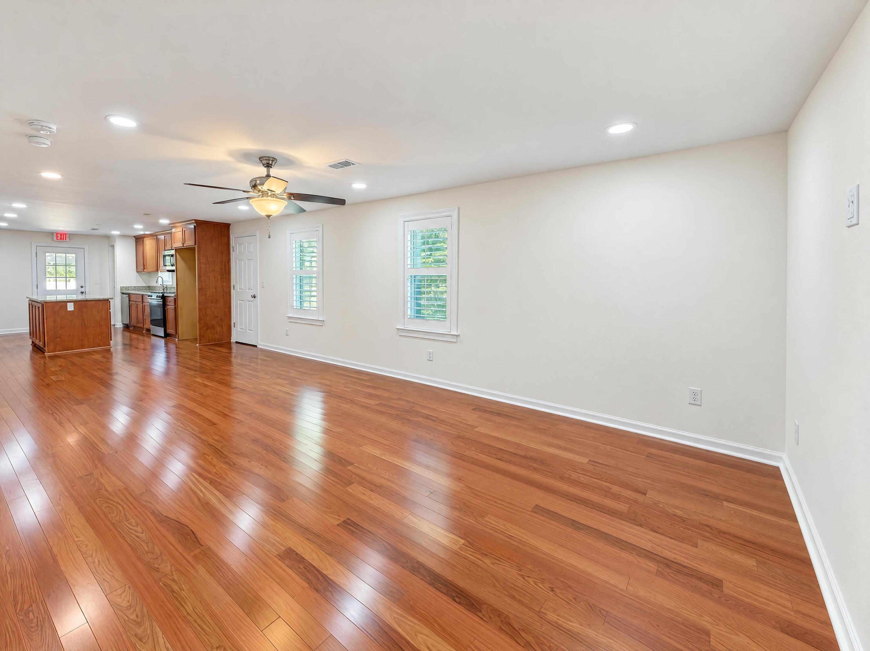 1729 N Highway 17