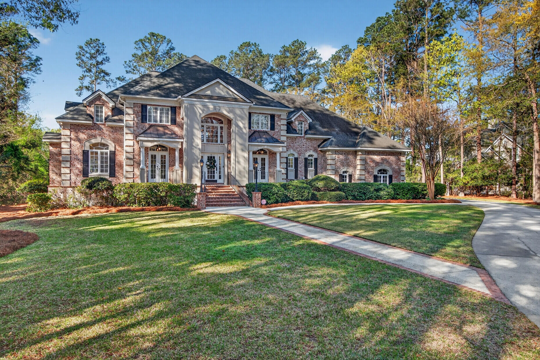 2992 Pignatelli Crescent