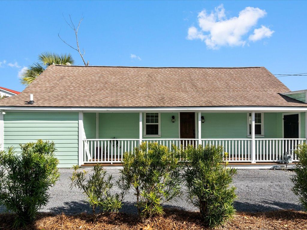 Photo of 400 Sumter Street, Charleston, SC 29403 (MLS # 26007753)