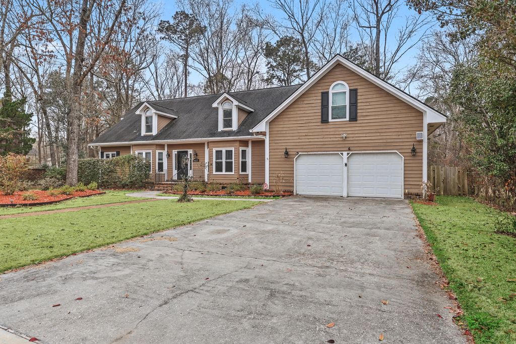 Photo of 132 Hidden Fawn Circle, Goose Creek, SC 29445 (MLS # 26008556)