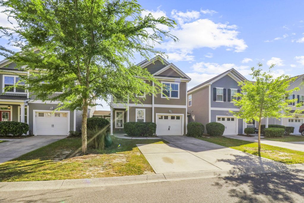 Photo of 2701 Poplar Grove Place, Summerville, SC 29483 (MLS # 26010612)