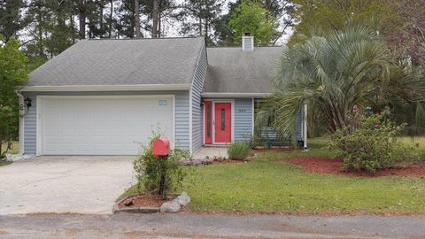Photo of 201 Pebble Creek Road, Summerville, SC 29486 (MLS # 26009004)