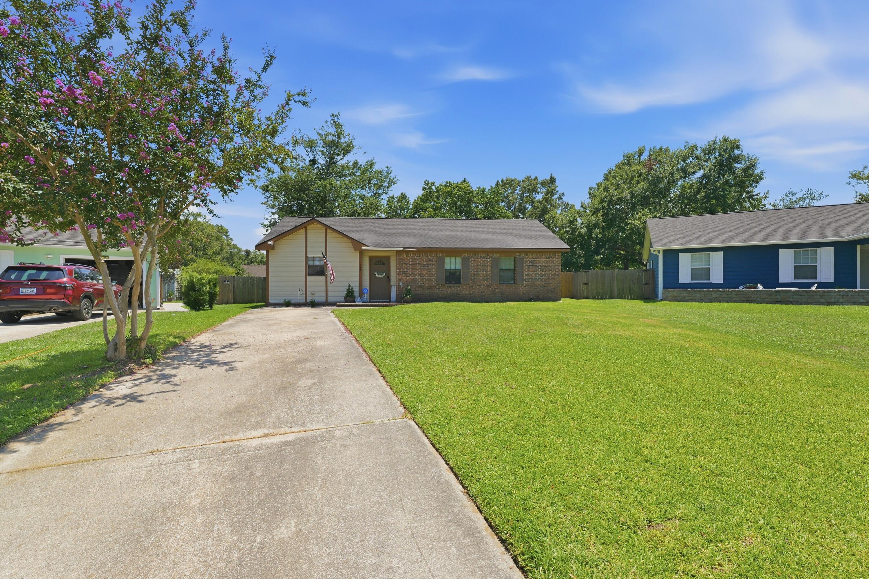 114 Mcduffie Court