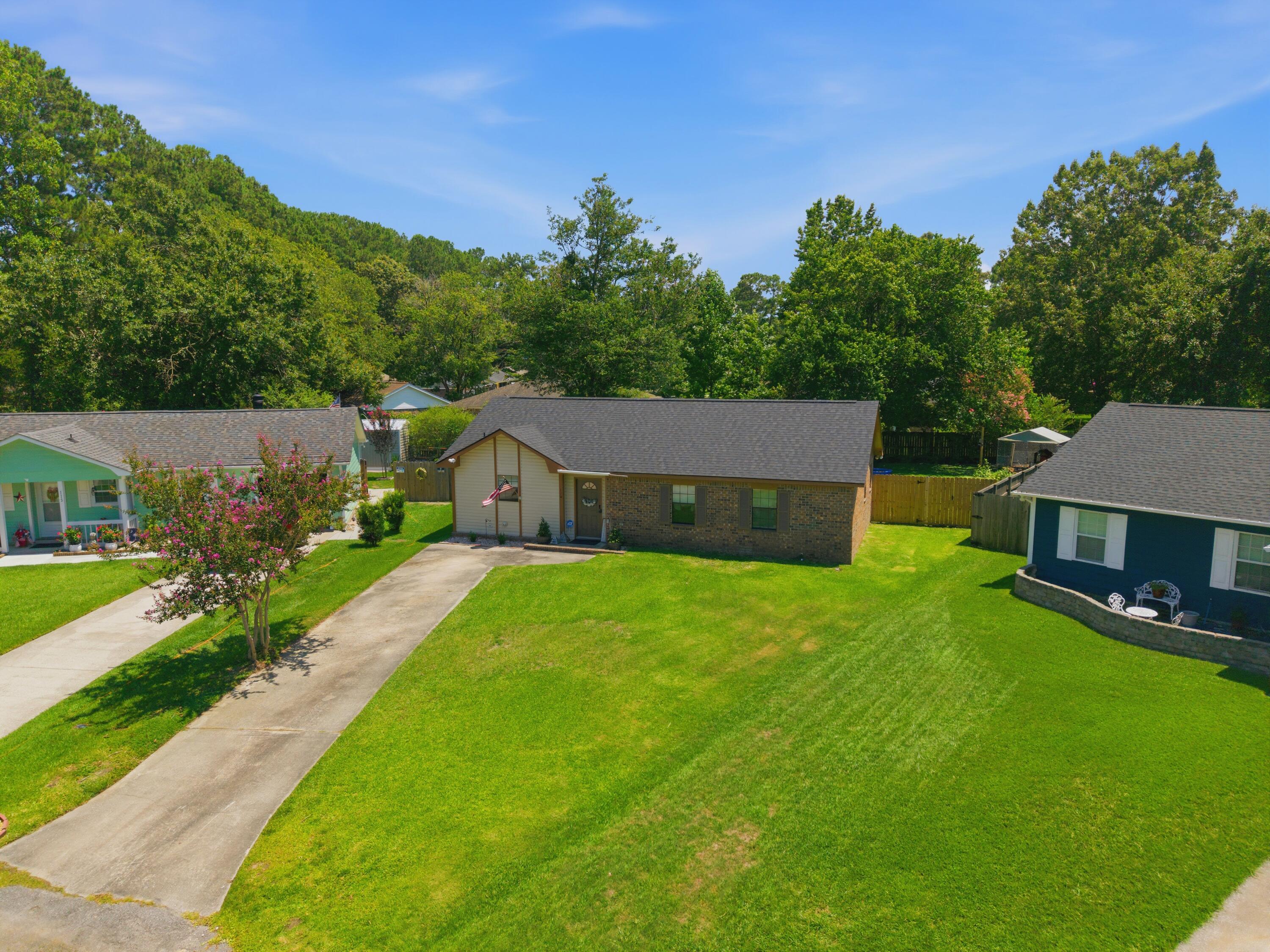114 Mcduffie Court