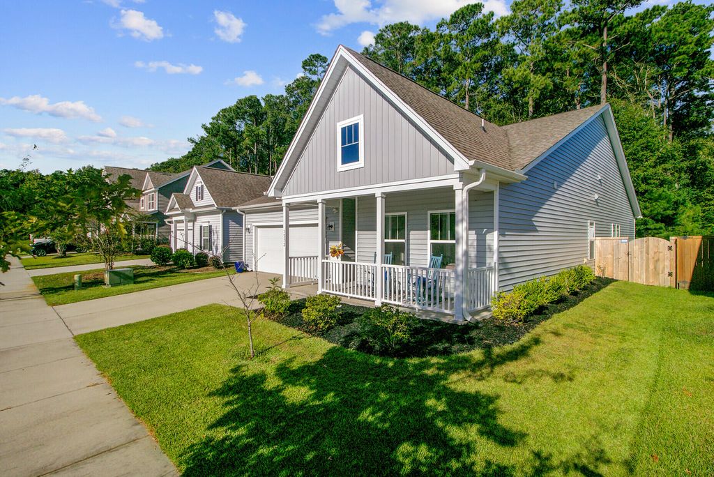 Photo of 1573 Thin Pine Drive, Johns Island, SC 29455 (MLS # 25027015)