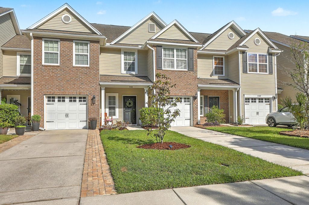 Photo of 1144 Euclid Drive, Charleston, SC 29492 (MLS # 26010903)