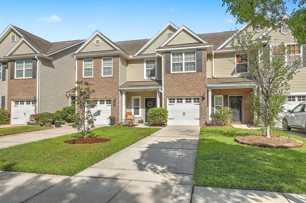 Photo of 1144 Euclid Drive, Charleston, SC 29492 (MLS # 26010903)