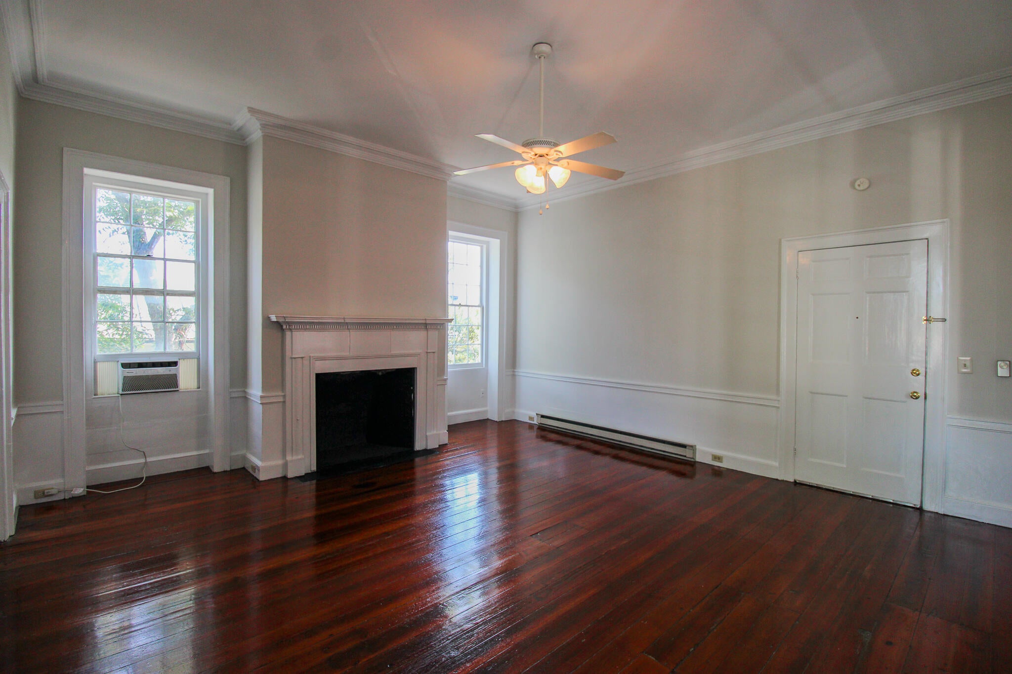23 Archdale Street E