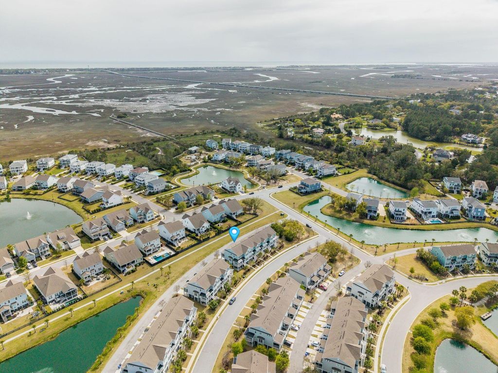 Photo of 1630 Prince Edward Street, Mount Pleasant, SC 29466 (MLS # 26009186)