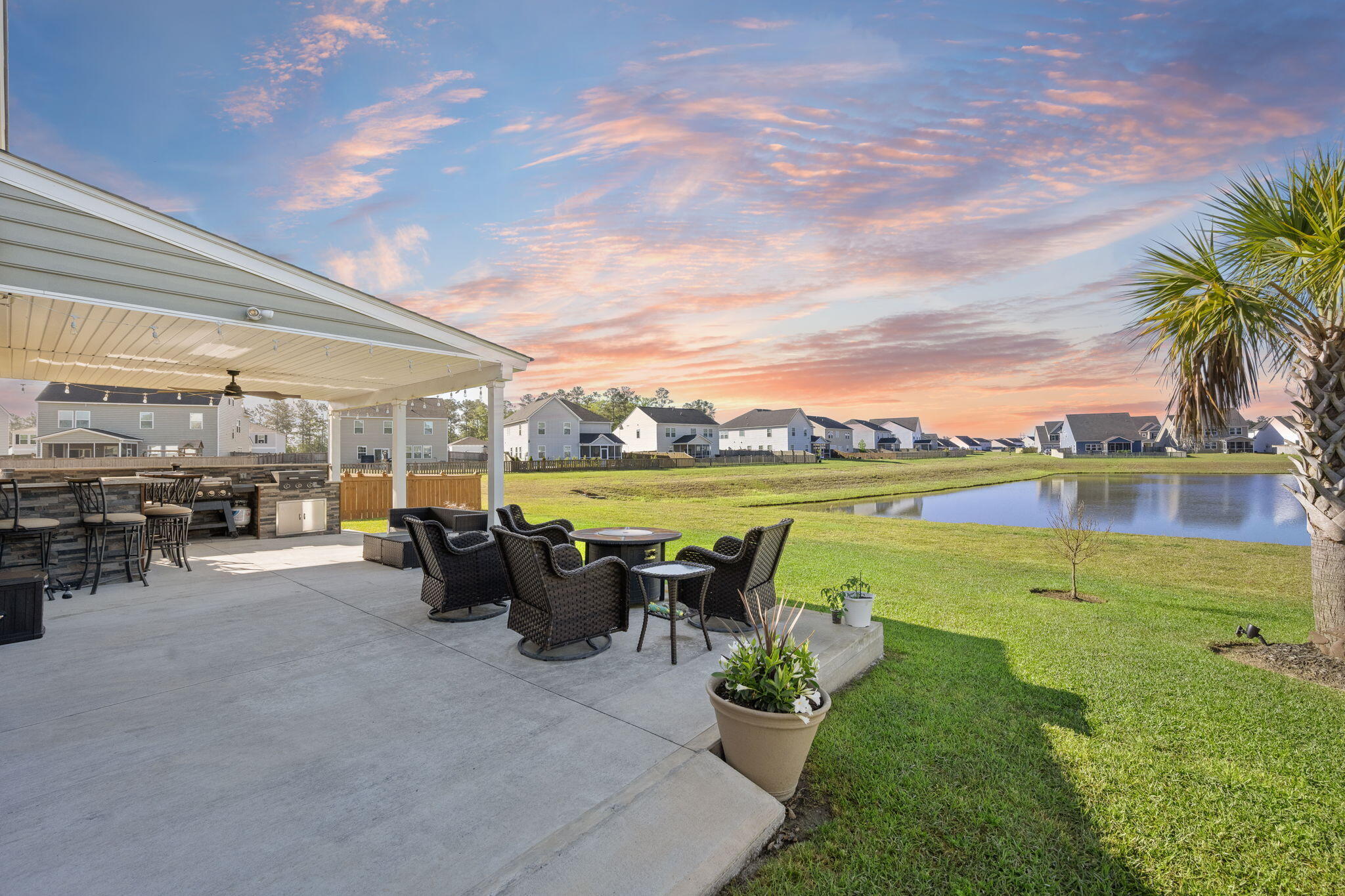 215 Squire Pope Road