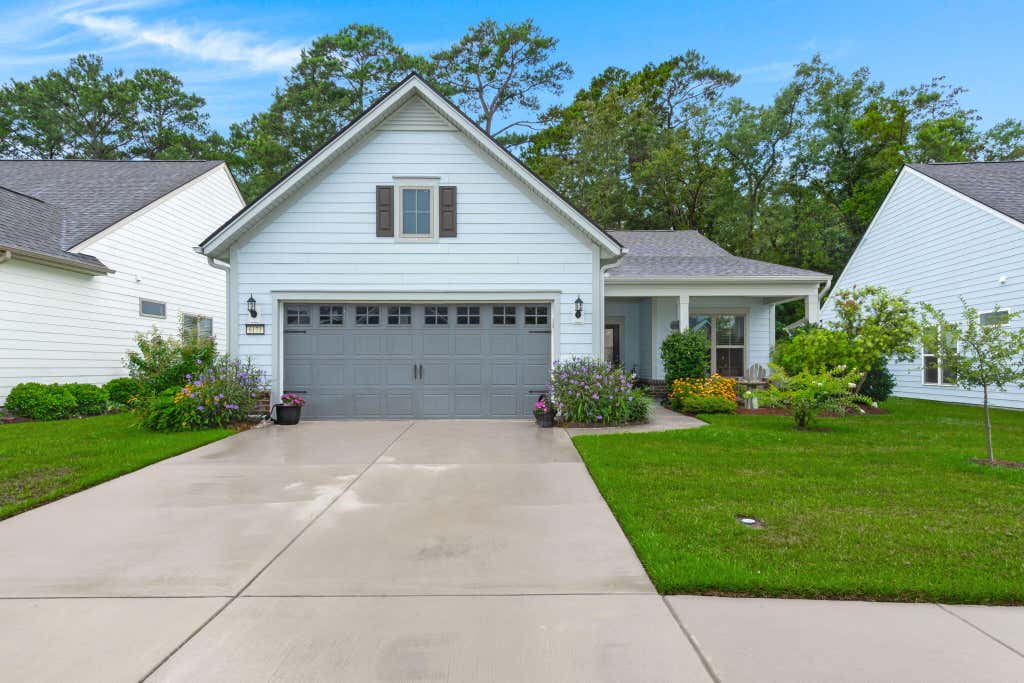 Photo of 6171 Wilkes Pond Drive, Hollywood, SC 29449 (MLS # 26020706)
