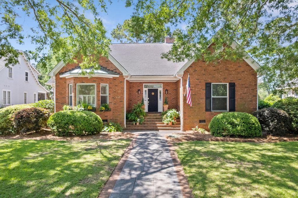 Photo of 537 E Rice Planters Lane, Mount Pleasant, SC 29464 (MLS # 26014939)