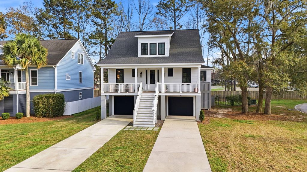 Photo of 4291 Jacobs Pt Court, Ravenel, SC 29470 (MLS # 26013167)