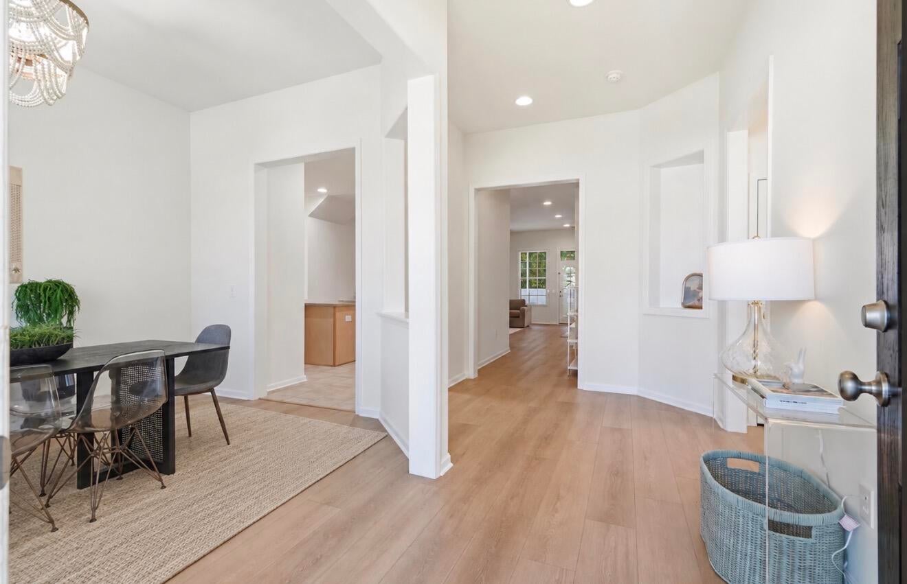 1405 Coopers Hawk Drive
