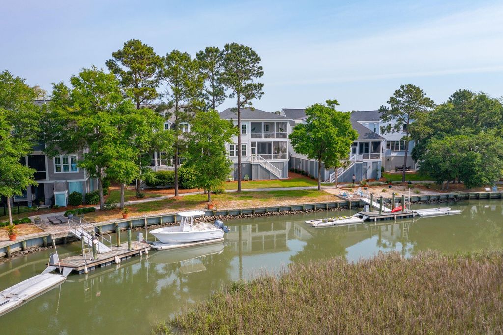 Photo of 1047 Hills Plantation Drive, Charleston, SC 29412 (MLS # 26007010)