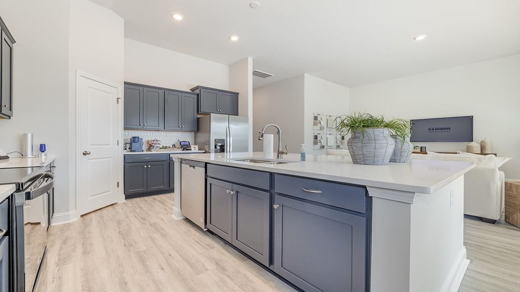 Photo of 324 Willow Run Drive, Summerville, SC 29486 (MLS # 25026436)