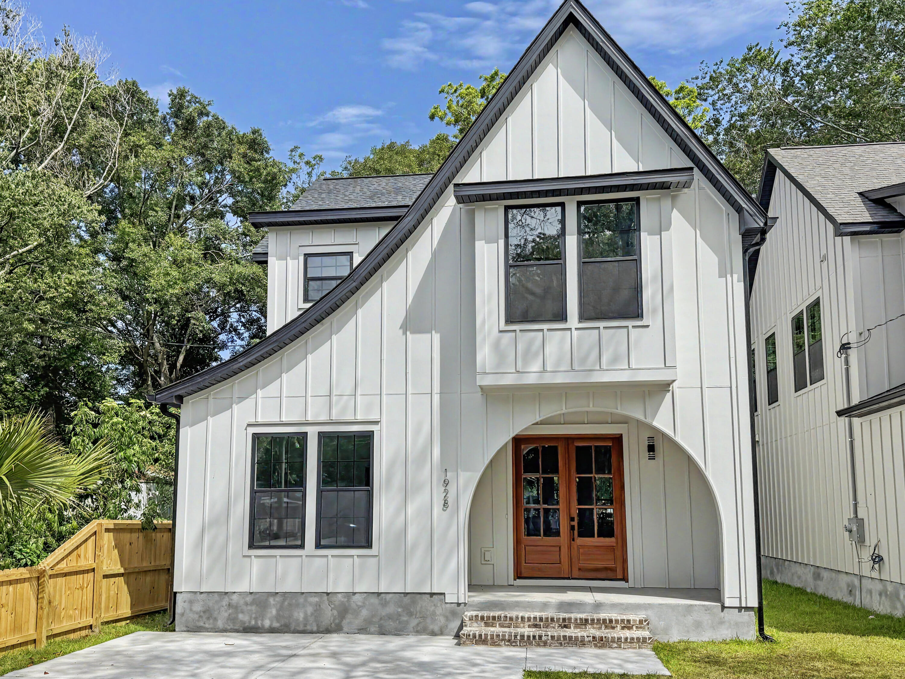 1928 Harper Street
