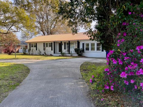 Photo of 1329 Camp Road, Charleston, SC 29412 (MLS # 25014373)