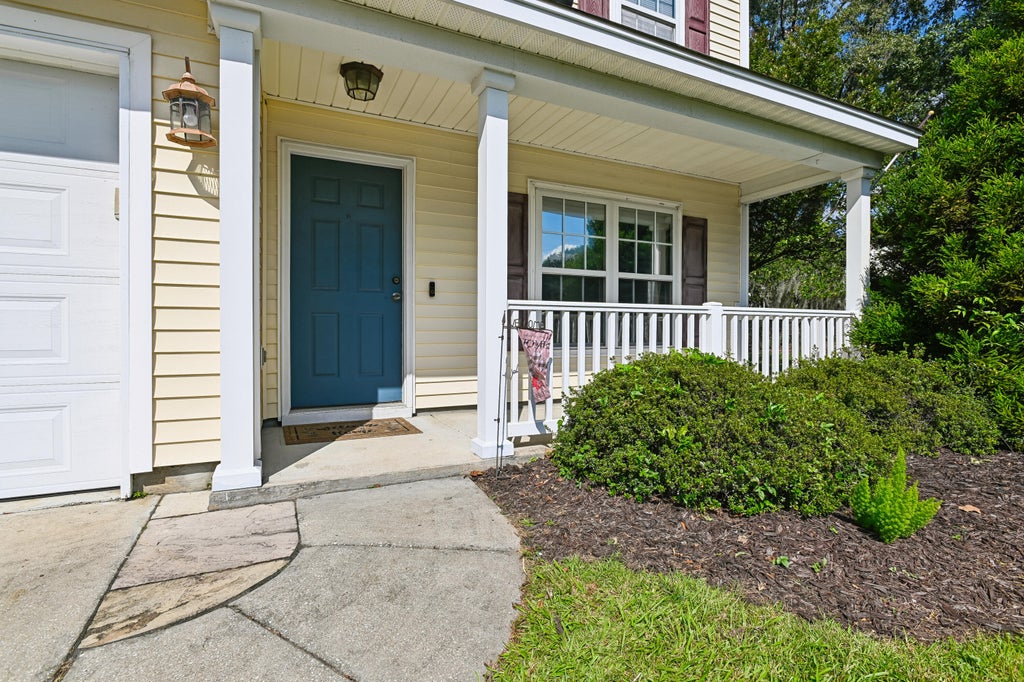 Photo of 1048 Moss Grove Drive, Moncks Corner, SC 29461 (MLS # 26028757)