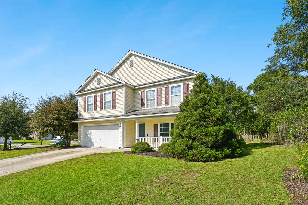 Photo of 1048 Moss Grove Drive, Moncks Corner, SC 29461 (MLS # 26028757)