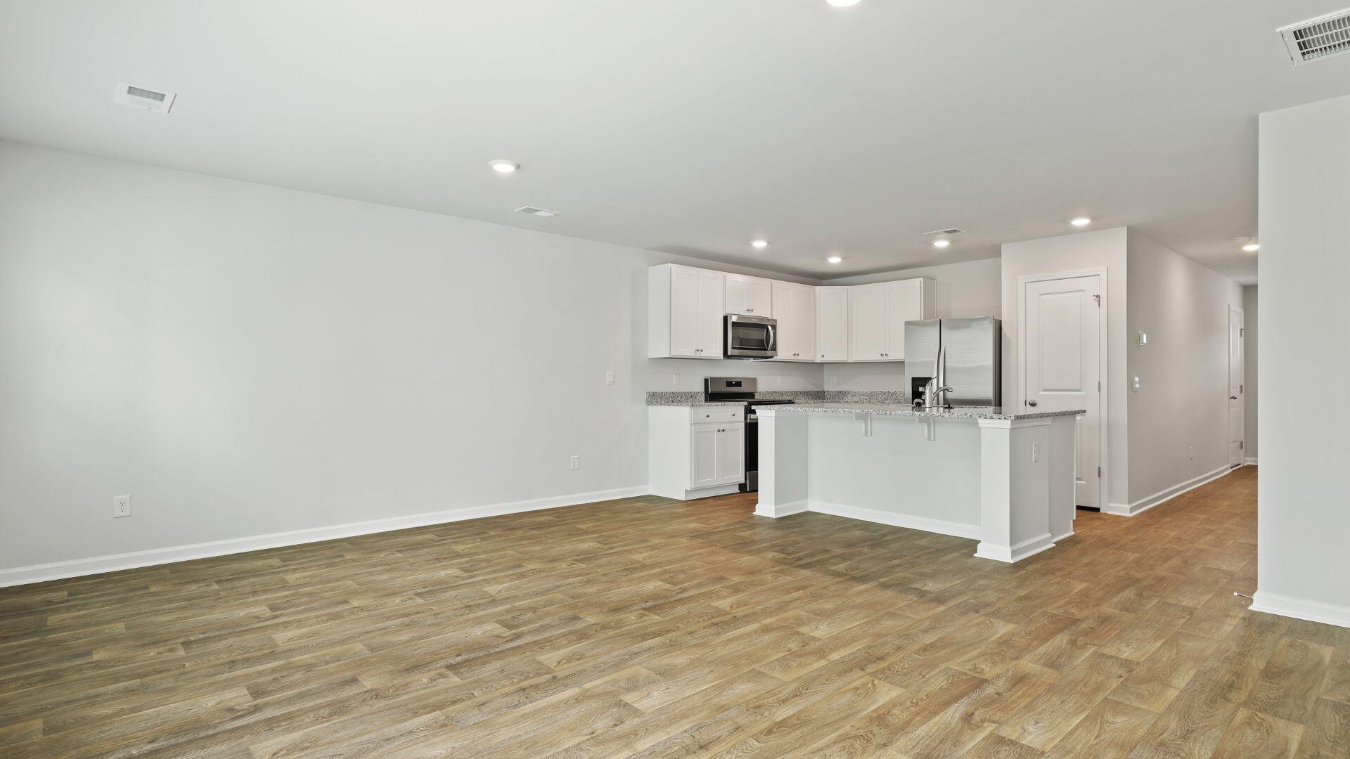 887 Long Bluff Road