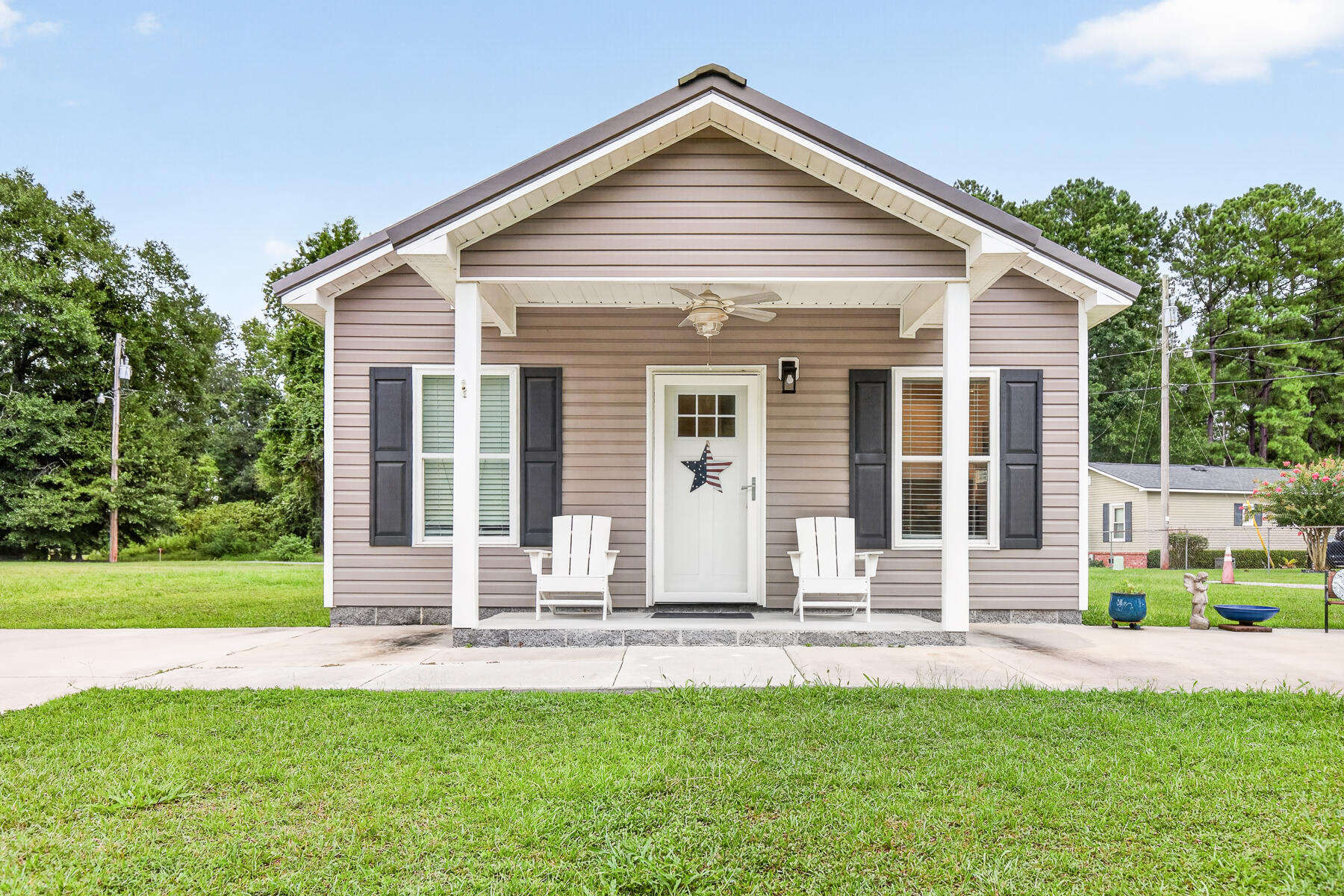 318 S Live Oak Drive