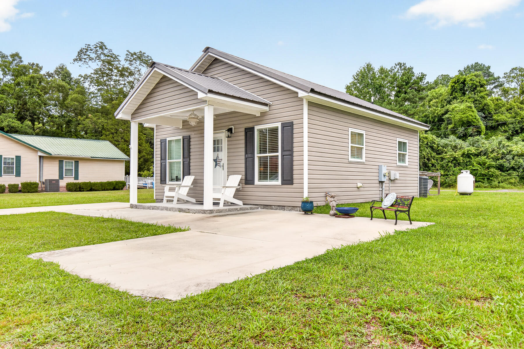 318 S Live Oak Drive