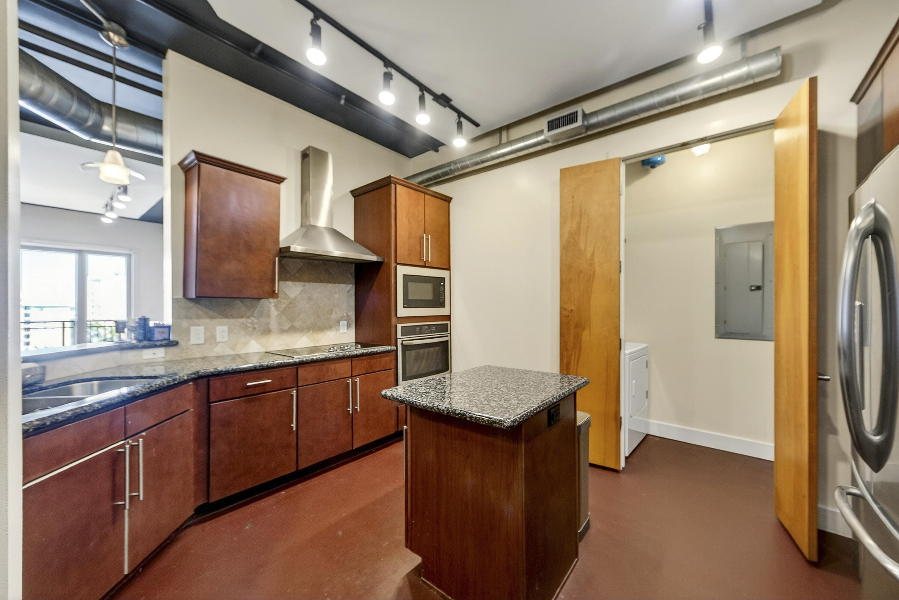 150 Bee Street Apt 713