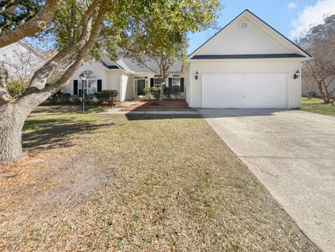 A home in North Charleston