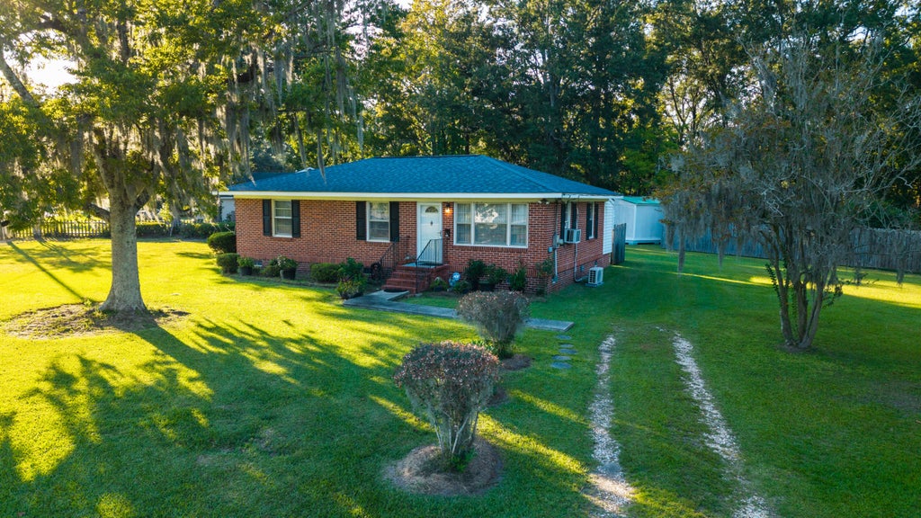 Photo of 201 Clarine Drive, Goose Creek, SC 29445 (MLS # 26027495)