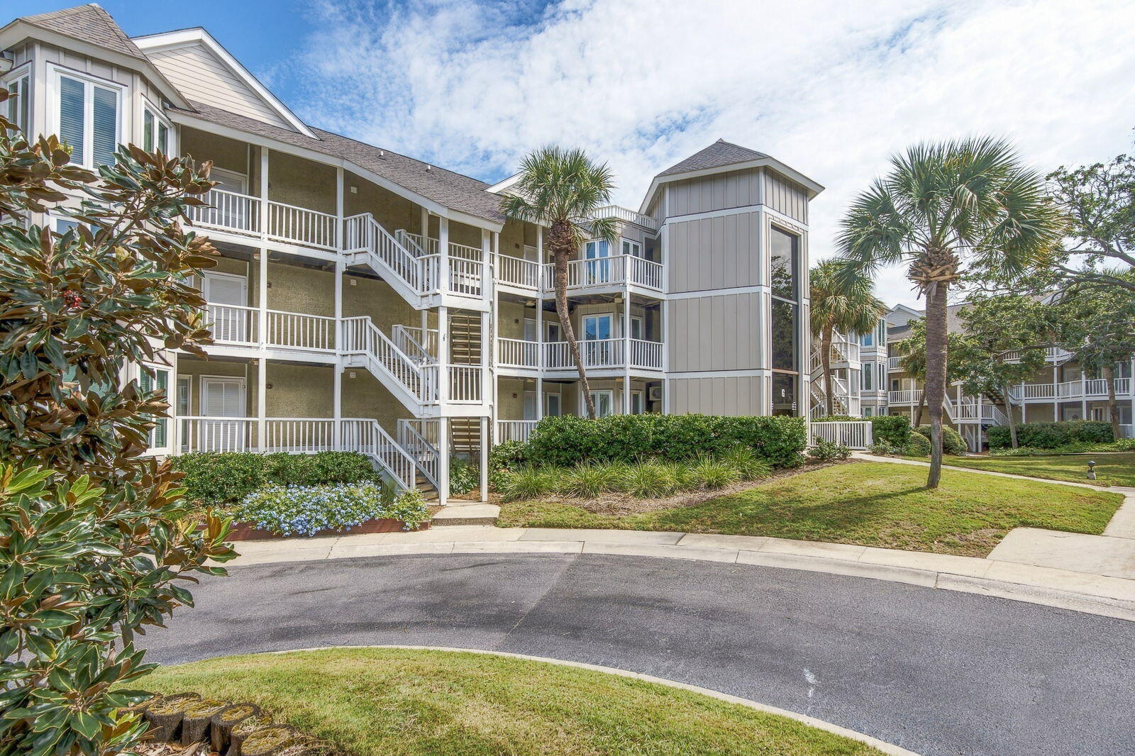 9000 Palmetto Drive Unit G203