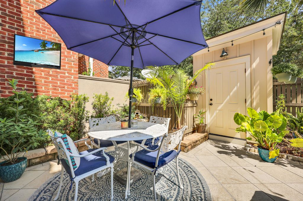 Photo of 1629 Grey Marsh Road, Mount Pleasant, SC 29466 (MLS # 25026478)