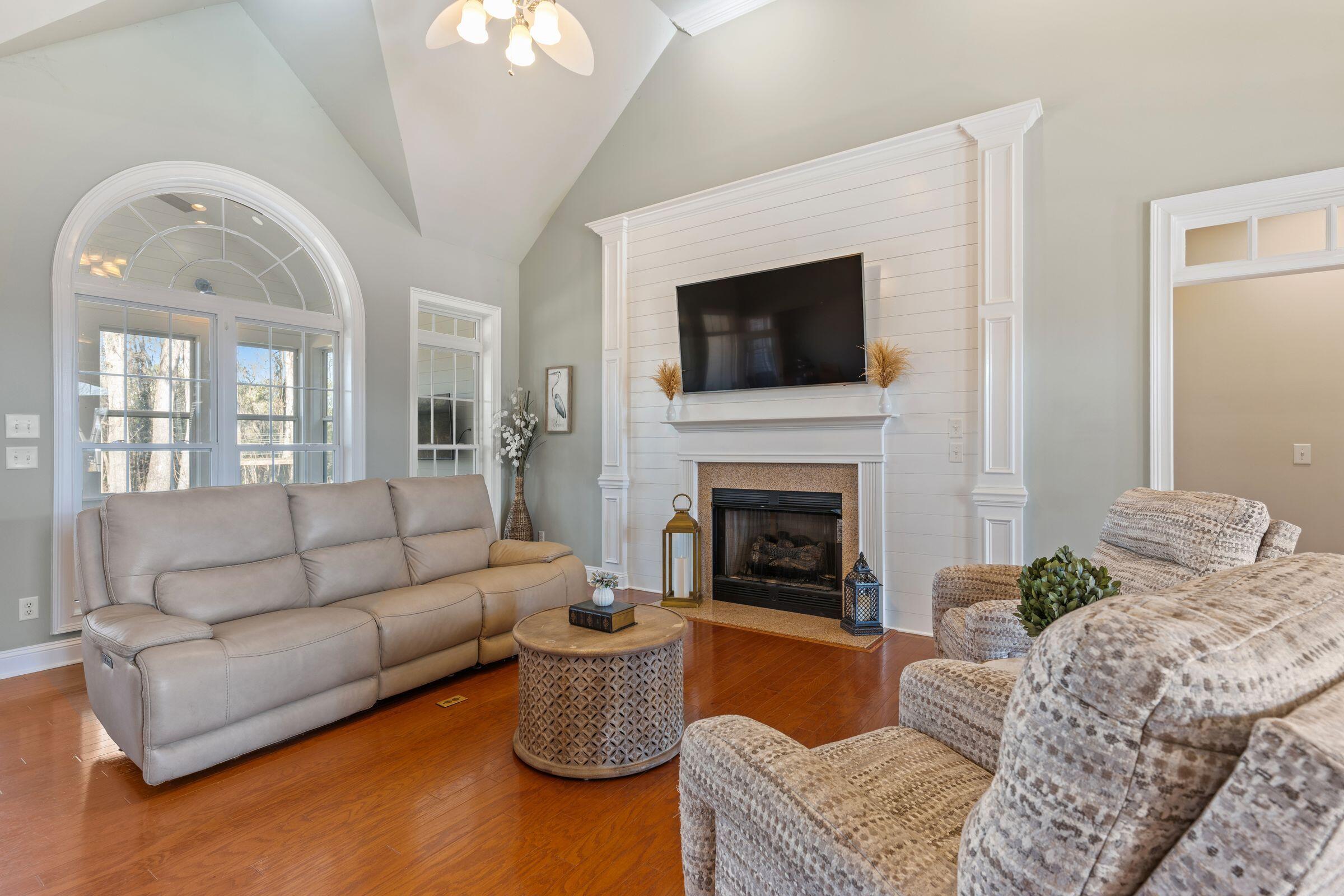 1506 Lucas Isle Court