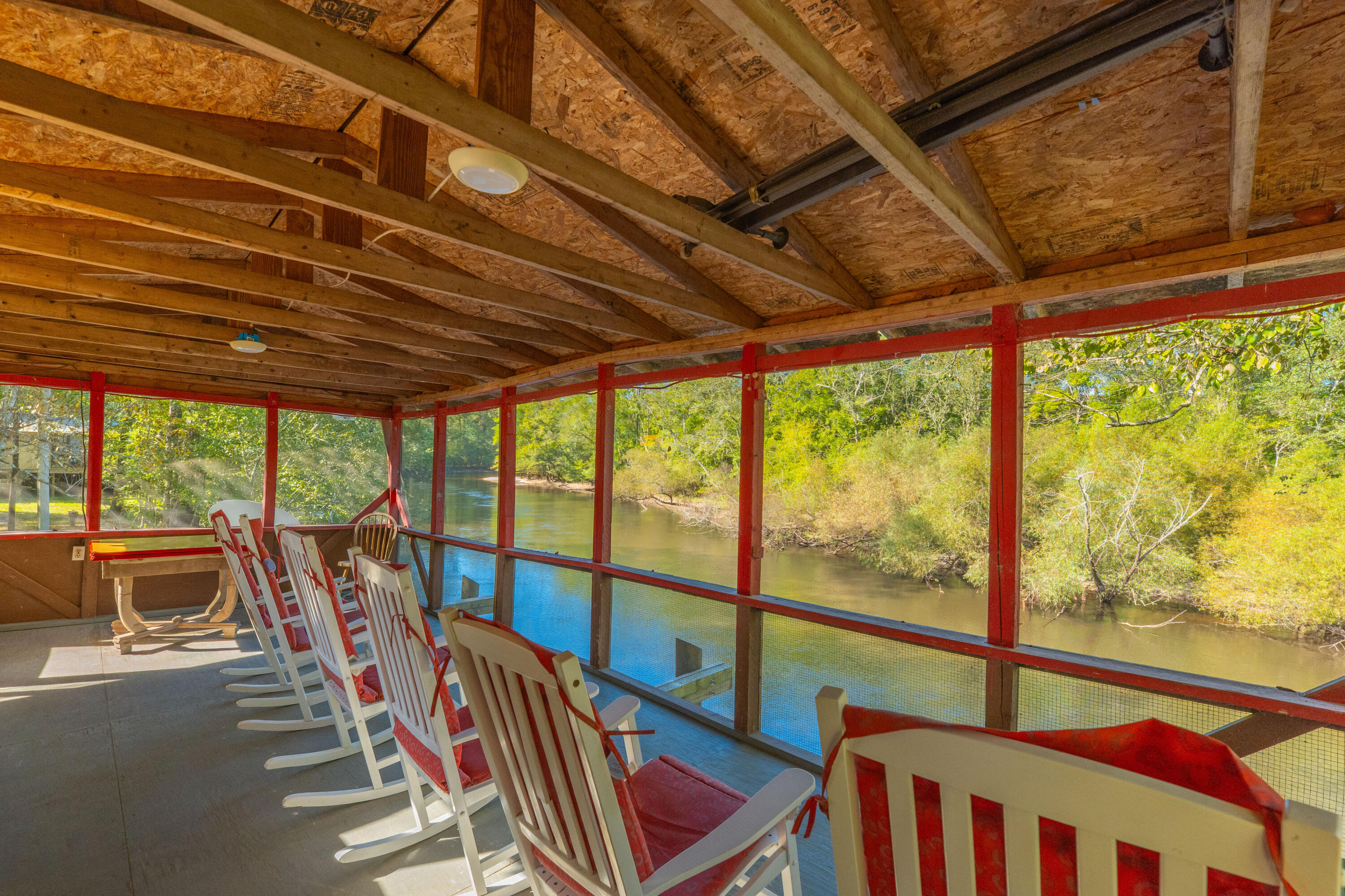 1239 Holly Ridge Lane