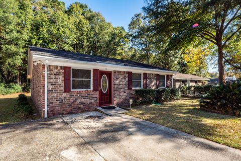 Photo of 10 San Miguel Road Rd, Charleston, SC 29407 (MLS # 25030828)