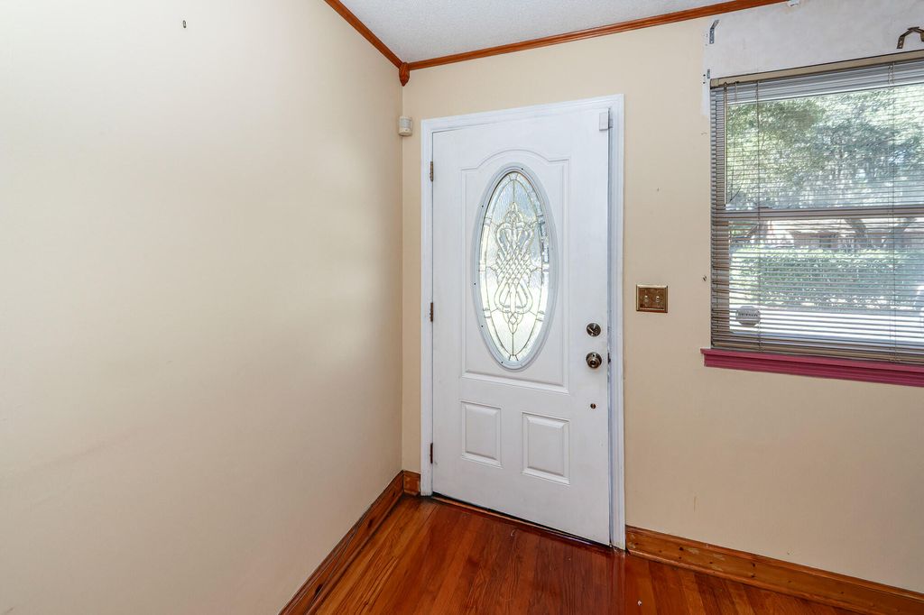 Photo of 10 San Miguel Road Rd, Charleston, SC 29407 (MLS # 25030828)