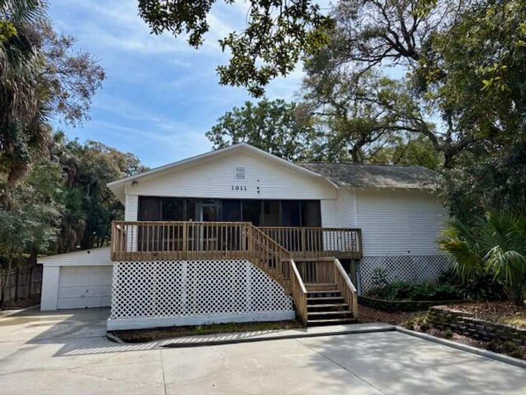 Photo of 1012 E Ashley Avenue, Folly Beach, SC 29439 (MLS # 26006921)